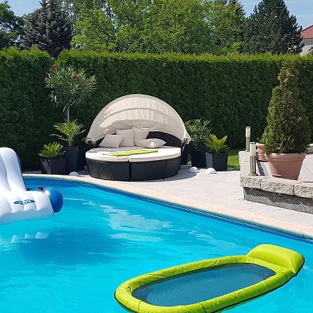 Gaestezimmer Im Bewohnten Efh Mit Pool Und Garten Ziltendorf Экстерьер фото